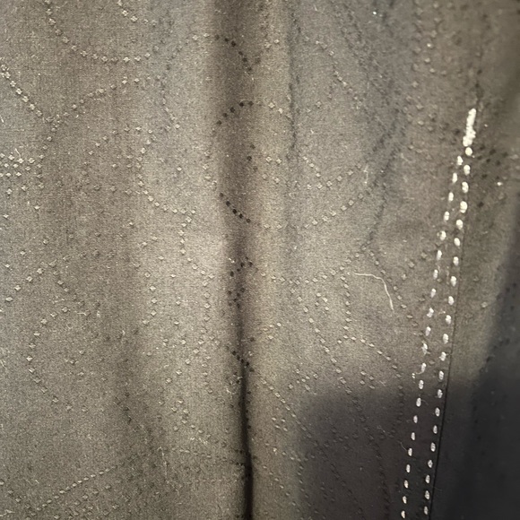 Mint condition black button down size M - Picture 5 of 7